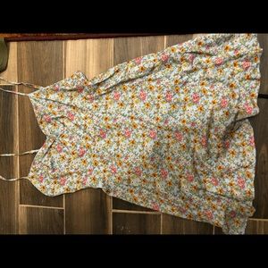 Flowing, floral mini dress